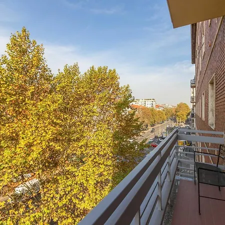 Apartment Maiolica - Free Parking And Great Connection To Linate And Duomo